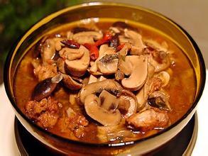 小鸡炖蘑菇