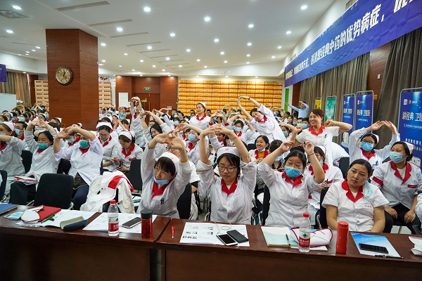 店员互动.jpg