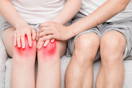 摄图网_500723795_banner_膝盖疼痛的女性（企业商用）(1).jpg