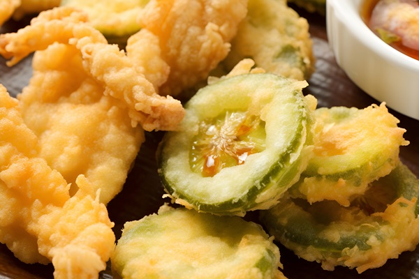 摄图网_600885258_美味的油炸食物(企业商用).jpg