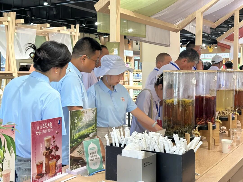 让道地药材扎根，让一方百姓致富——仲景宛西制药以药兴农的乡村振兴实践