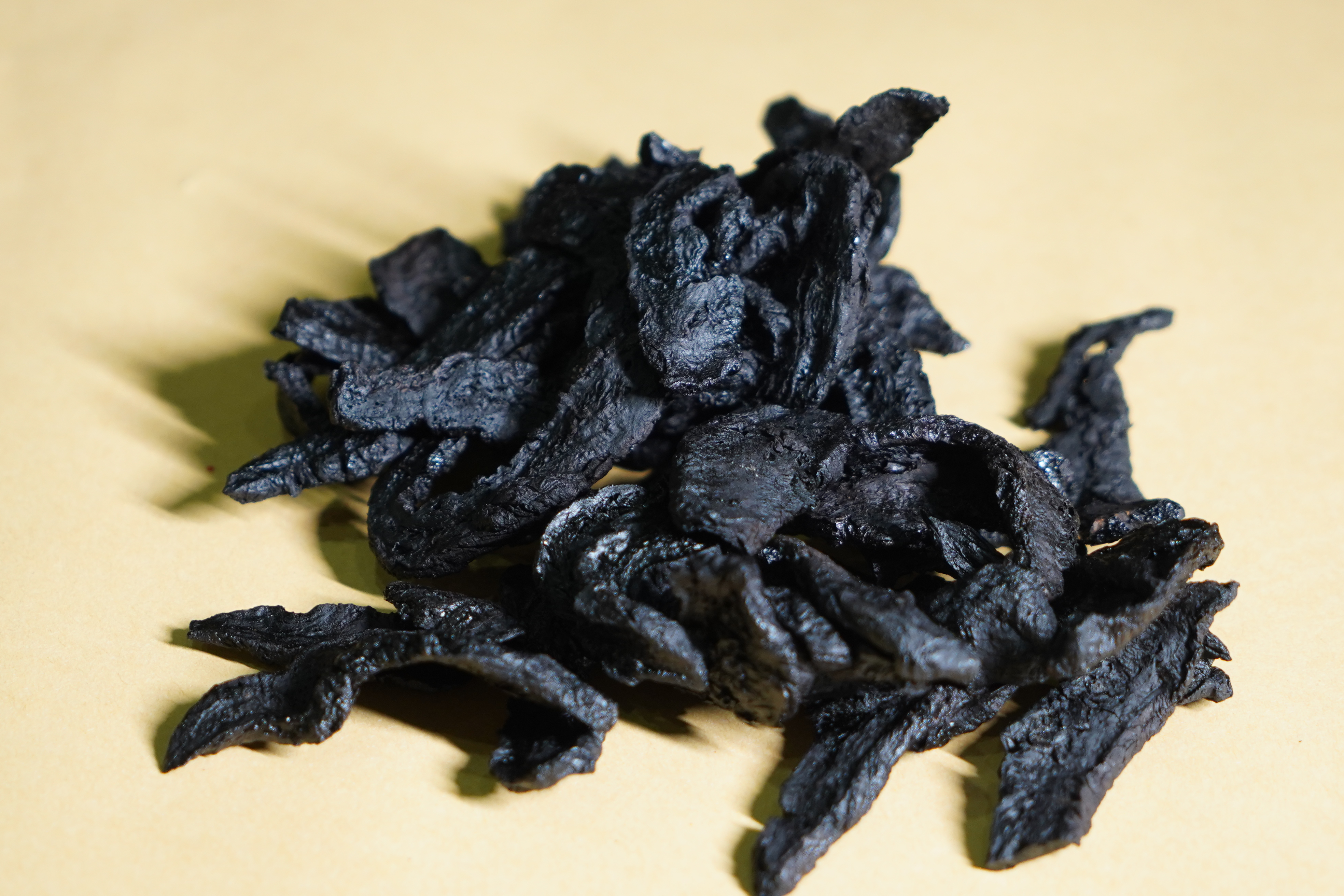 熟地黄有哪些功效？熟地黄在六味地黄丸中的重要作用