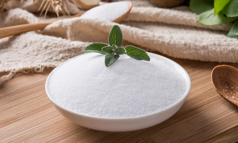 成年人每天食盐不能超过6克 吃太咸会导致脱发严重