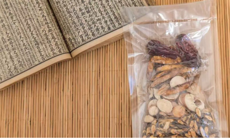 治咳嗽最快的两条路，一个是二陈丸，一个是百合固金丸！
