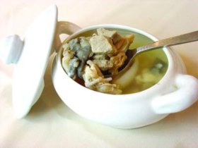 夏季常喝鸭汤可清热祛湿