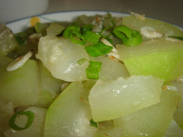 冬瓜皮深炒菜，皮浅熬汤
