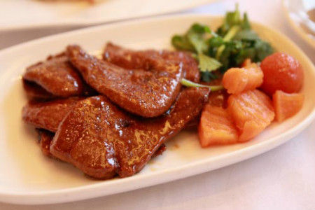  总是手脚冰冷的MM们可以试试生煎猪肝  