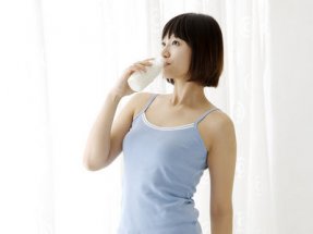 女性喝酸奶的好处有哪些