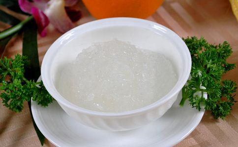 女性经期吃燕窝好吗？